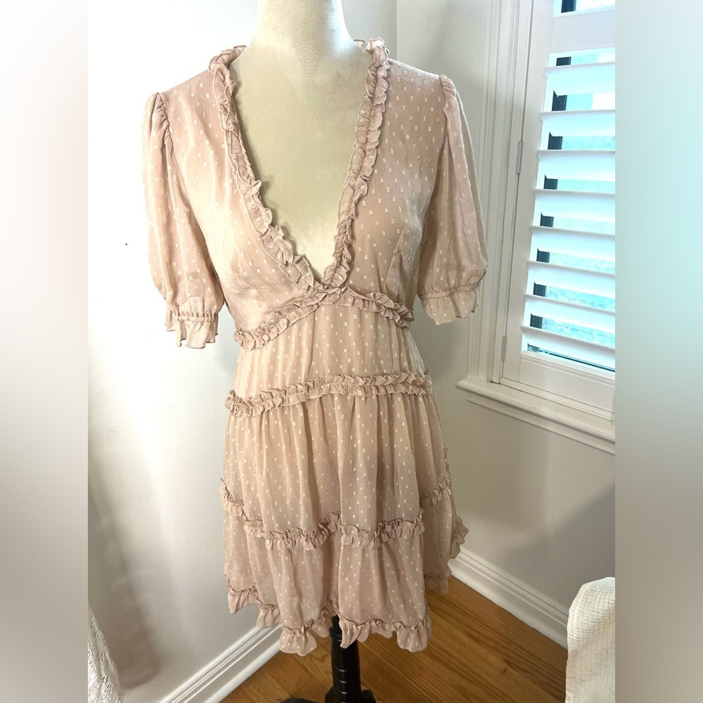 FASHION NOVA Boho Mini Dress Ruffle Short Sleeve Backless Cream Blush SZ M NWT